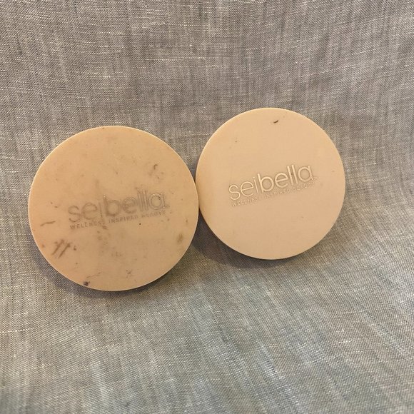 Seibella Natural Mineral Foundation Fair and Light - Picture 1 of 5